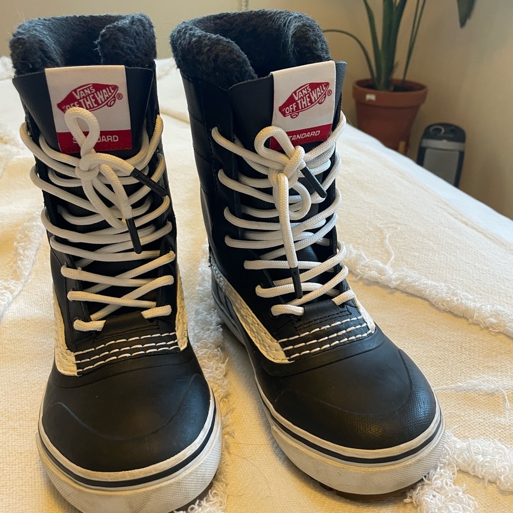 Vans MTE Standard Waterproof boot